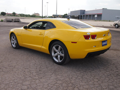 chevrolet camaro 2010 yellow coupe lt gasoline 6 cylinders rear wheel drive automatic 78861
