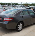 toyota camry 2010 dk  gray sedan le gasoline 4 cylinders front wheel drive automatic with overdrive 77802