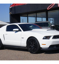 ford mustang 2012 white coupe gt gasoline 8 cylinders rear wheel drive 6 speed manual 79109