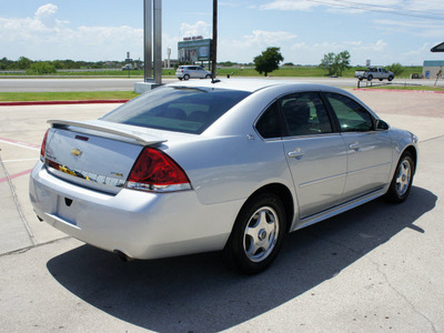 chevrolet impala 2009 silver sedan lt flex fuel 6 cylinders front wheel drive automatic 76087