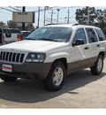 jeep grand cherokee 2004 white suv laredo gasoline 6 cylinders rear wheel drive automatic with overdrive 77662