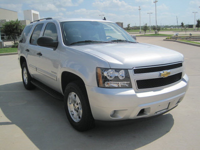 chevrolet tahoe 2010 silver suv ls flex fuel 8 cylinders 2 wheel drive automatic 77578
