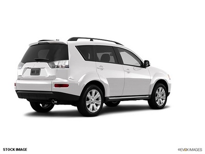 mitsubishi outlander 2013 white suv gasoline 4 cylinders all whee drive not specified 44060