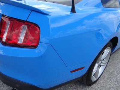 ford mustang 2010 lt  blue coupe gasoline 8 cylinders rear wheel drive not specified 77388