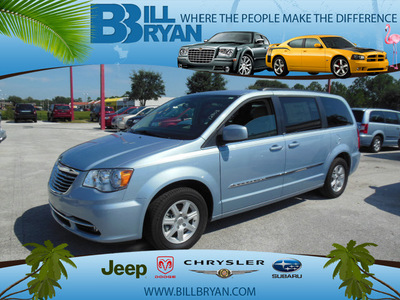 chrysler town and country 2012 lt  blue van touring flex fuel 6 cylinders front wheel drive automatic 34731