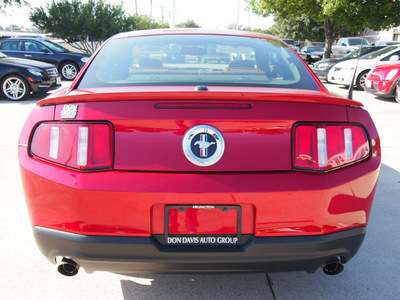ford mustang 2011 red coupe v6 premium gasoline 6 cylinders rear wheel drive automatic 76011