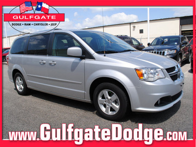 dodge grand caravan 2011 silver van crew flex fuel 6 cylinders front wheel drive 6 speed automatic 77017