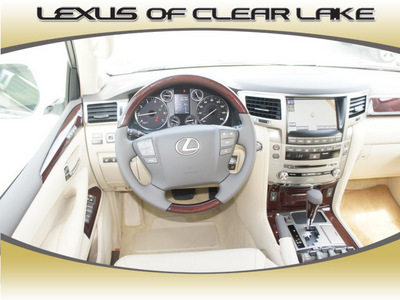 lexus lx 570 2013 white suv gasoline 8 cylinders 4 wheel drive automatic 77546
