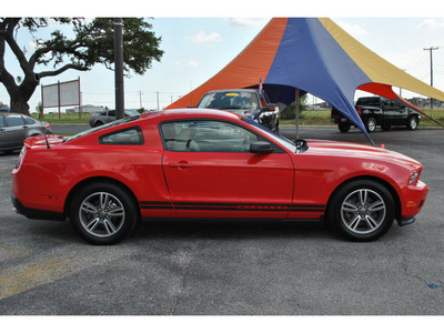 ford mustang 2011 red coupe gasoline 6 cylinders rear wheel drive automatic 78216