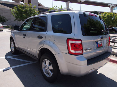 ford escape 2009 silver suv xlt gasoline 6 cylinders front wheel drive automatic 75034