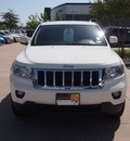 jeep grand cherokee 2012 white suv gasoline 6 cylinders 2 wheel drive 5 speed automatic 75093