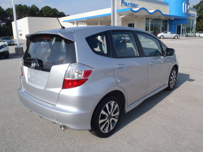 honda fit 2012 silver hatchback sport gasoline 4 cylinders front wheel drive automatic 28557
