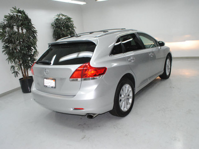 toyota venza 2010 silver suv fwd 4cyl gasoline 4 cylinders front wheel drive automatic 91731