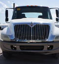 international 4300 dt466 2005 white diesel automatic with overdrive 76234
