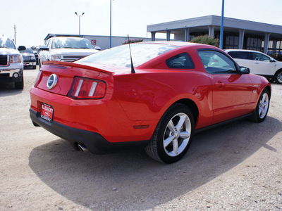 ford mustang 2012 red coupe gt gasoline 8 cylinders rear wheel drive automatic 76234