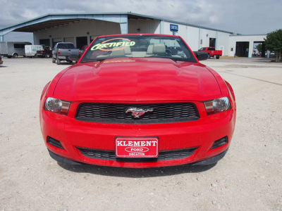 ford mustang 2011 red v6 premium gasoline 6 cylinders rear wheel drive automatic 76234
