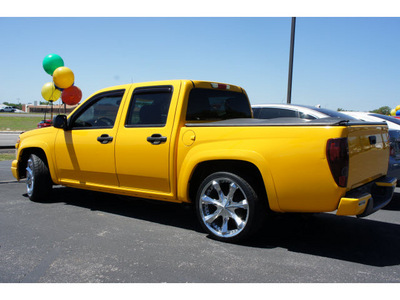chevrolet colorado 2005 yellow gasoline 5 cylinders rear wheel drive automatic 76543