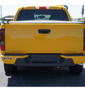 chevrolet colorado 2005 yellow gasoline 5 cylinders rear wheel drive automatic 76543