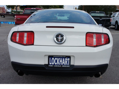 ford mustang 2012 white coupe v6 gasoline 6 cylinders rear wheel drive automatic 78644