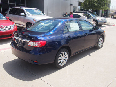 toyota corolla 2012 blue sedan le gasoline 4 cylinders front wheel drive automatic 76053