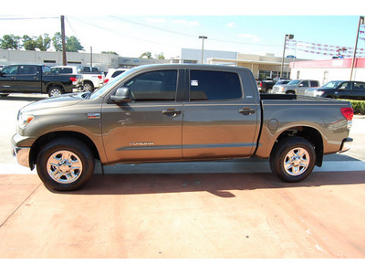 toyota tundra 2008 dk  green sr5 gasoline 8 cylinders 2 wheel drive automatic with overdrive 77706