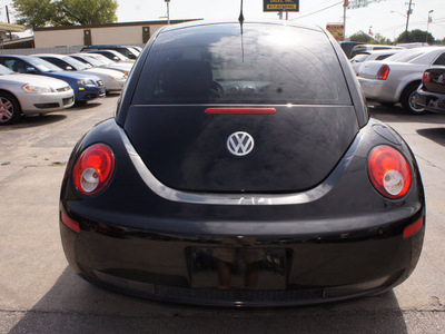 volkswagen new beetle 2007 black hatchback 2 5 gasoline 5 cylinders front wheel drive automatic 76111