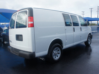 chevrolet express cargo 2012 white van 1500 gasoline 6 cylinders rear wheel drive 4 speed automatic 76234