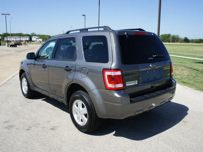 ford escape 2011 gray suv xlt flex fuel 6 cylinders front wheel drive automatic 75119