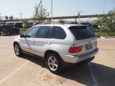 bmw x5 2003 silver suv 3 0i gasoline 6 cylinders all whee drive automatic 76137