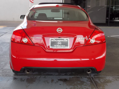 nissan altima 2008 red coupe 3 5 se gasoline 6 cylinders front wheel drive 6 speed manual 77477