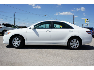 toyota camry 2010 white sedan gasoline 4 cylinders front wheel drive automatic 76502