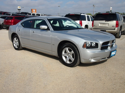 dodge charger 2010 silver sedan sxt gasoline 6 cylinders rear wheel drive automatic 78064