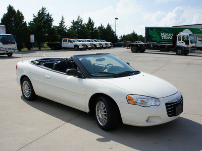 chrysler sebring 2004 white touring gasoline 6 cylinders front wheel drive automatic 76234