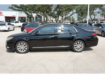 toyota avalon 2012 black sedan limited gasoline 6 cylinders front wheel drive automatic 78232