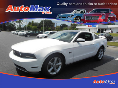 ford mustang 2010 white coupe gt premium gasoline 8 cylinders rear wheel drive automatic 34474