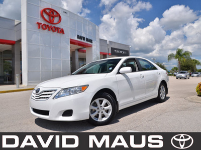 toyota camry 2010 white sedan le gasoline 4 cylinders front wheel drive automatic 32771