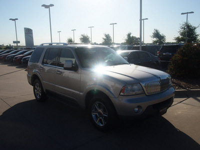 lincoln aviator 2005 gray suv luxury gasoline 8 cylinders all whee drive automatic 76049