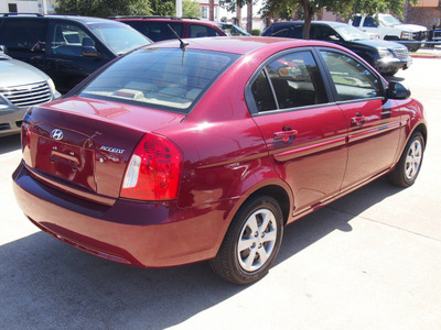 hyundai accent 2009 dk  red sedan gls gasoline 4 cylinders front wheel drive automatic 77845