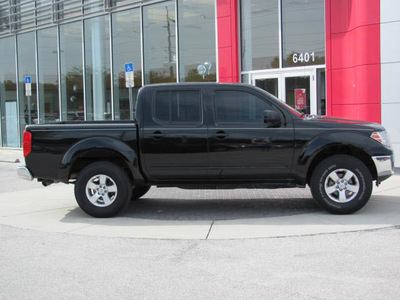 nissan frontier 2009 black se gasoline 6 cylinders 4 wheel drive automatic 33884