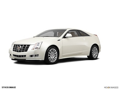 cadillac cts 2013 white sedan 3 6l premium gasoline 6 cylinders all whee drive 6 speed automatic 45036