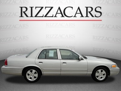ford crown victoria 2011 lt  gray sedan lx flex fuel 8 cylinders rear wheel drive automatic with overdrive 60546