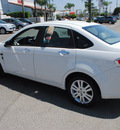 ford focus 2009 white sedan sel gasoline 4 cylinders front wheel drive automatic 91010