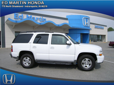 chevrolet tahoe 2004 white suv z71 flex fuel 8 cylinders 4 wheel drive automatic 46219