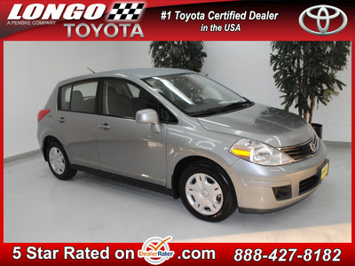 nissan versa 2011 silver hatchback 1 8 s gasoline 4 cylinders front wheel drive automatic 91731