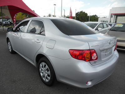 toyota corolla 2010 silver sedan le gasoline 4 cylinders front wheel drive automatic 34788