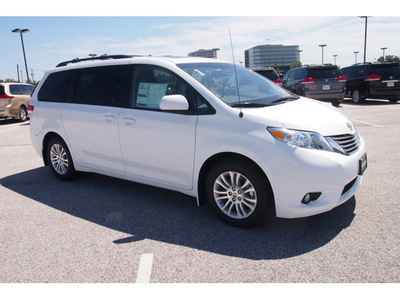 toyota sienna 2013 white van gasoline 6 cylinders front wheel drive automatic 77074