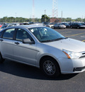 ford focus 2009 silver sedan se gasoline 4 cylinders front wheel drive automatic 19153