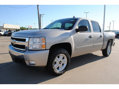 chevrolet silverado 1500 2007 silver lt 8 cylinders 4 wheel drive automatic with overdrive 77539