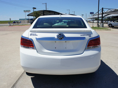 buick lacrosse 2011 white sedan cxl gasoline 4 cylinders front wheel drive automatic 76087