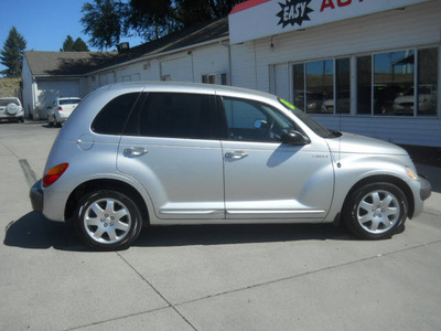 chrysler pt cruiser 2003 white wagon gasoline 4 cylinders front wheel drive not specified 99212